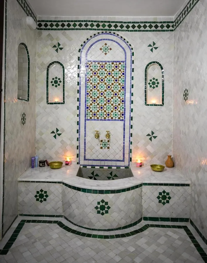 Riad Le Moucharabieh Fès